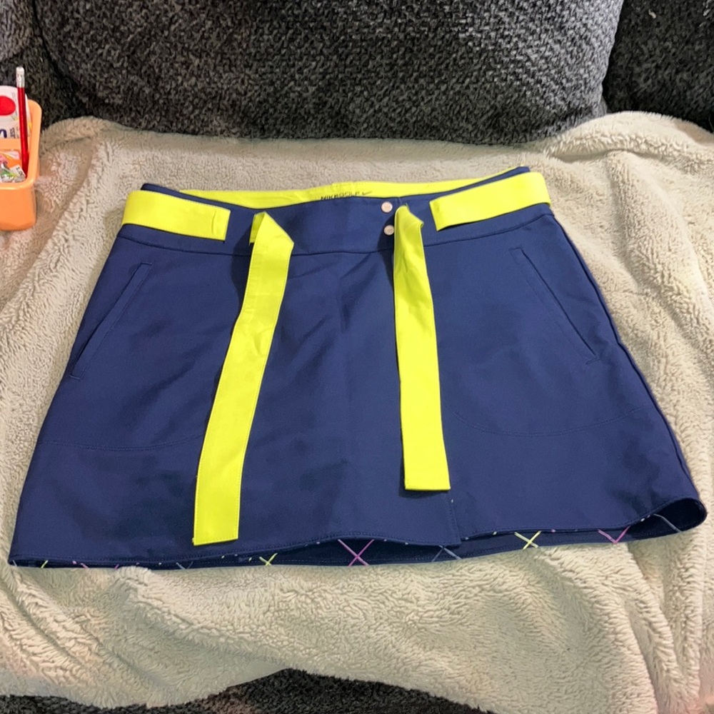 Nike Golf Tour Performance Reversible Skort, Size 8 (Medium)